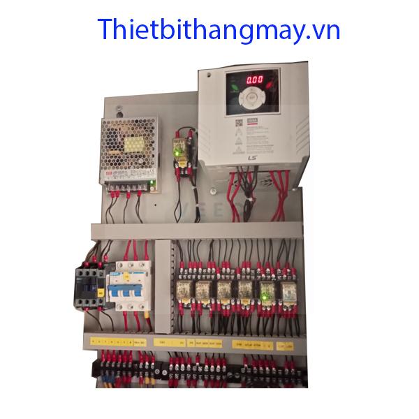 Tủ điều khiển thang hàng.1 Tủ điều khiển thang hàng.1