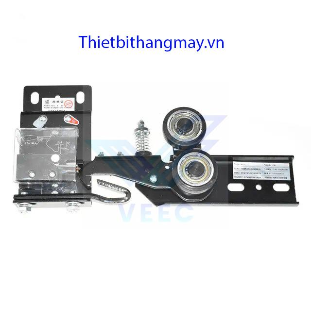 door lock cửa thang máy. 1 door lock cửa thang máy. 1