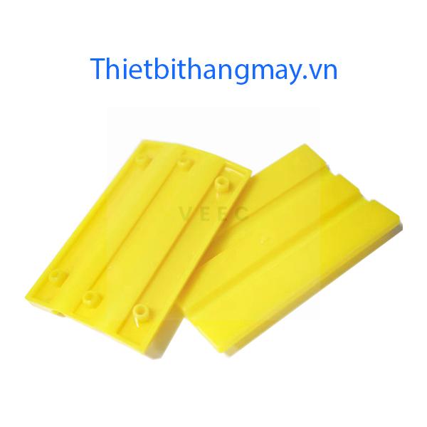 Má shoe thang máy Thyssenkrupp.1 Má shoe thang máy Thyssenkrupp.1